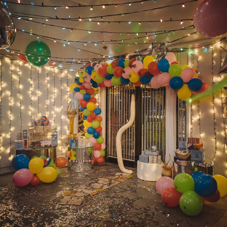 room with balloons door
